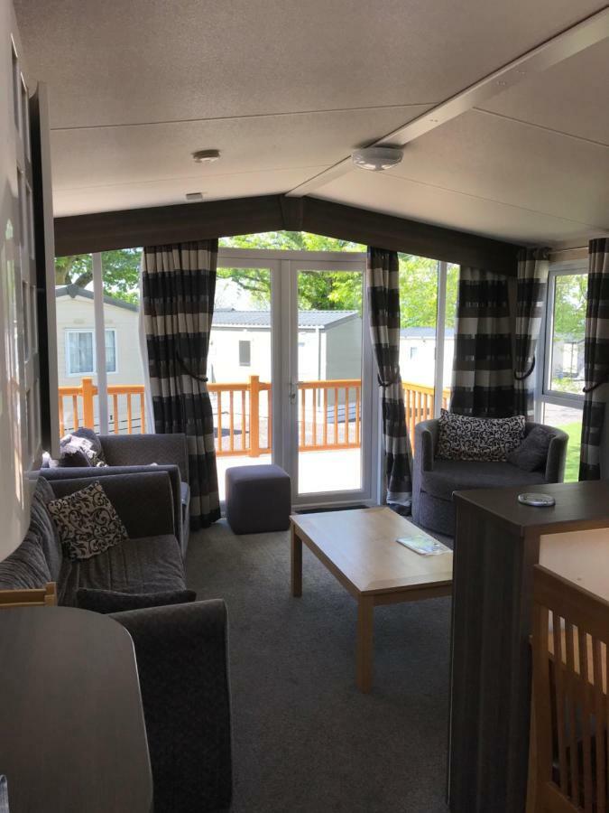 Castle Brake Holiday Park Exeter Exterior foto